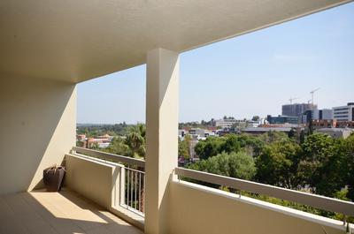 Apartment / Flat For Sale in Sandton Central, Sandton