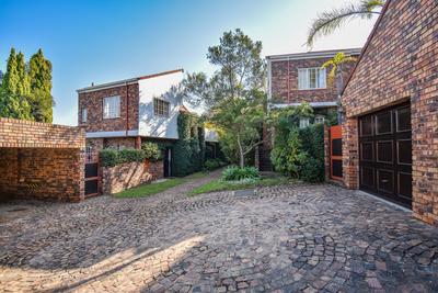 Townhouse For Sale in Morningside Ext 40, Sandton