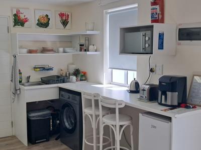 Cottage For Rent in Hermanus, Hermanus